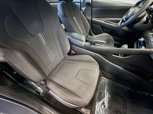 Used 2024 Hyundai Elantra SEL FWD image 15