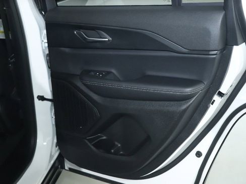 Used 2025 Jeep Grand Cherokee 4WD image 30