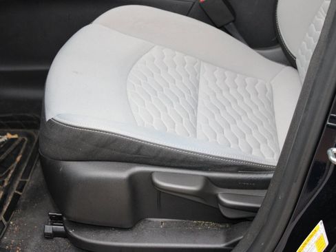 Used 2020 Chevrolet Equinox LS image 14