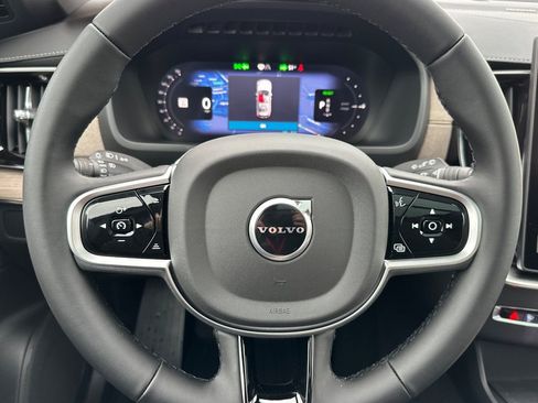 New 2026 Volvo XC90 T8 Plus w/ Protection Package AWD/4WD image 24