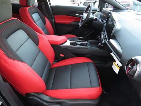 New 2026 Chevrolet Equinox EV RS image 18