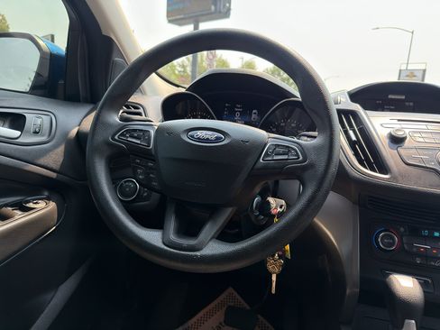 Used 2017 Ford Escape SE AWD/4WD image 24