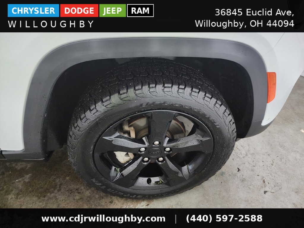 Used 2023 Jeep Grand Cherokee Limited w/ Luxury Tech Group II AWD/4WD image 44