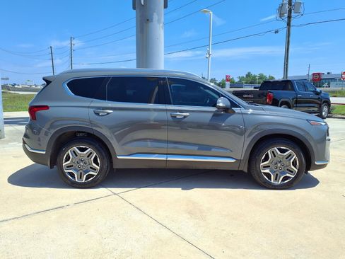 Used 2022 Hyundai Santa Fe Limited FWD image 5
