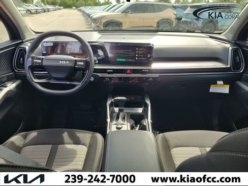 New 2026 Kia Sorento LX FWD image 14
