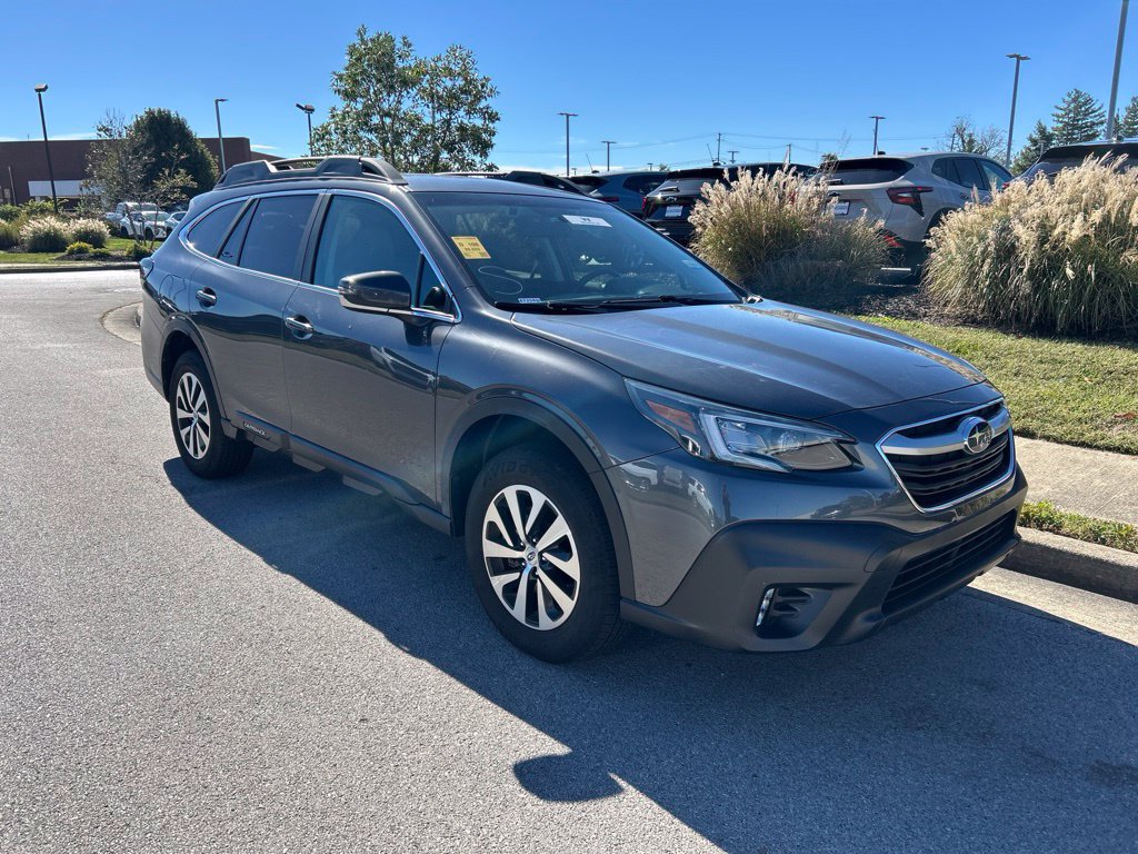Used 2021 Subaru Outback Premium AWD/4WD image 2
