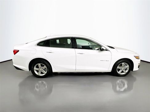 Used 2024 Chevrolet Malibu LT image 6