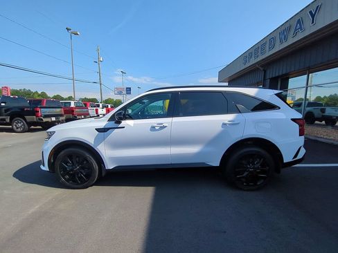 Used 2023 Kia Sorento SX FWD image 11