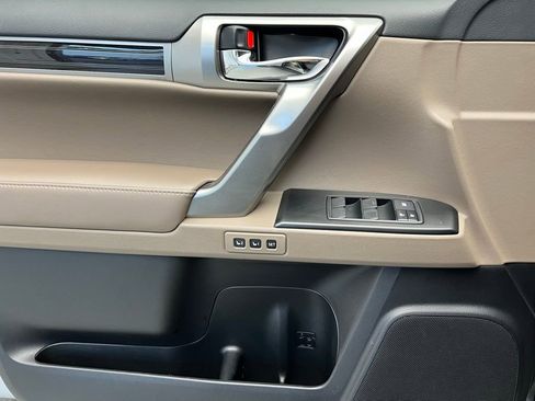 Used 2023 Lexus GX 460 Premium image 21