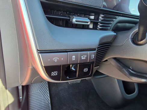 New 2026 Hyundai Ioniq 5 SEL AWD/4WD image 18