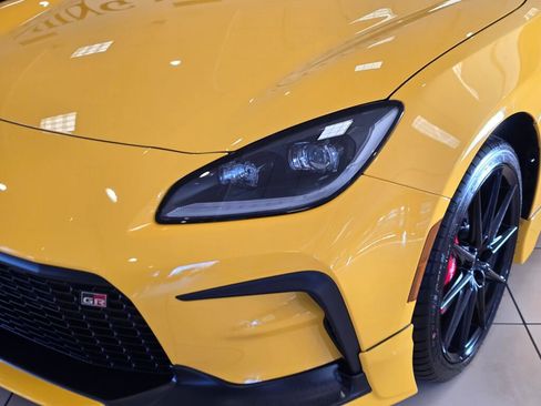 New 2026 Toyota GR86 YUZU Limited image 10