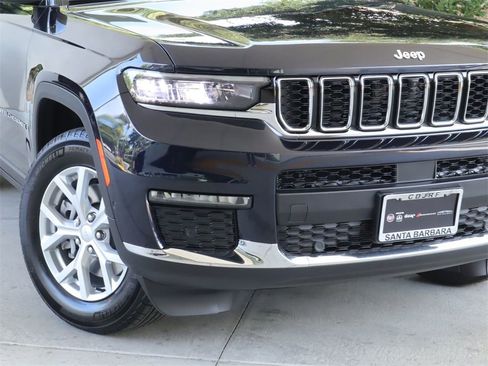 New 2023 Jeep Grand Cherokee L Limited w/ Luxury Tech Group II image 2