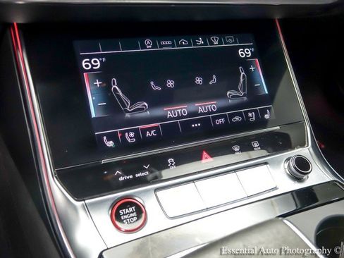 Used 2022 Audi RS 7 Sportback AWD/4WD image 21