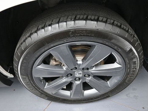 Certified 2023 Honda Pilot Sport image 15