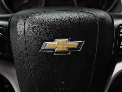 Used 2013 Chevrolet Cruze LT FWD image 12