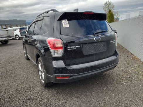 Used 2017 Subaru Forester 2.5i Touring image 3