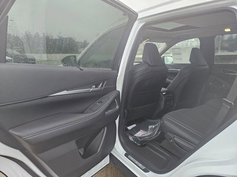 New 2026 INFINITI QX60 Luxe w/ Cargo Package image 18