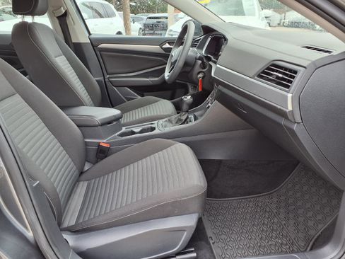 Used 2023 Volkswagen Jetta S image 11