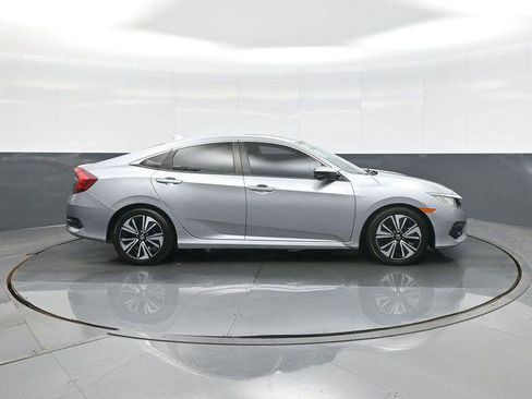 Used 2017 Honda Civic EX-T image 8