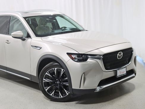 Used 2024 MAZDA CX-90 Plug-In Hybrid w/ Premium Pkg AWD/4WD image 2