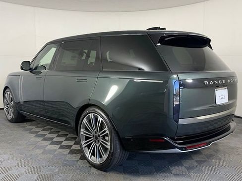 New 2026 Land Rover Range Rover Long Wheelbase SE image 6