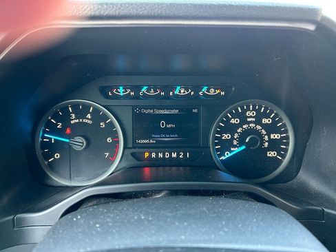 Used 2016 Ford F150 XLT w/ Equipment Group 302A Luxury image 8