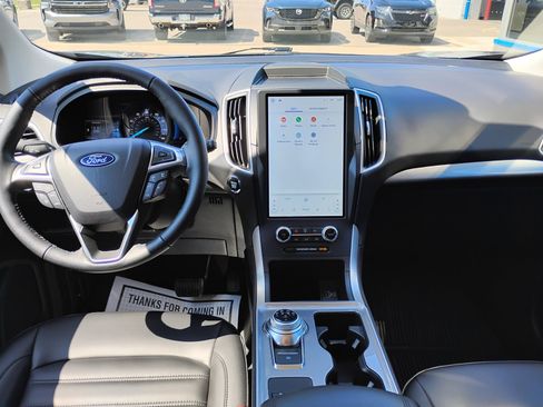 Used 2023 Ford Edge SEL AWD/4WD image 16