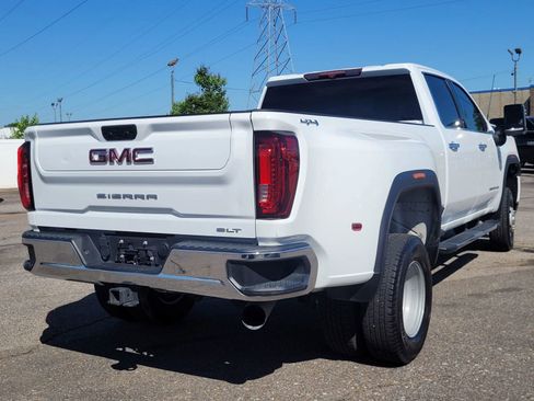 Used 2022 GMC Sierra 3500 SLT AWD/4WD image 23