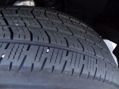 Used 2025 Toyota Tacoma SR5 AWD/4WD image 16