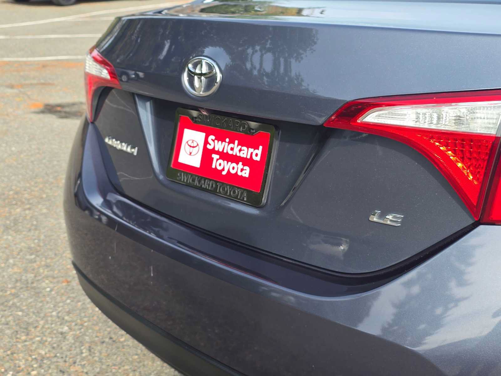 Used 2014 Toyota Corolla LE FWD image 13