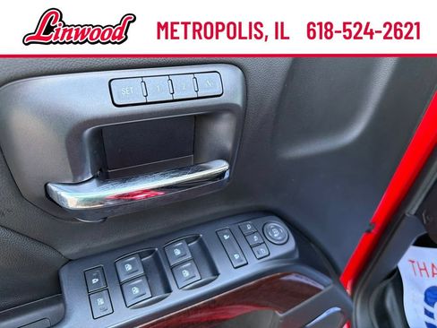 Used 2017 GMC Sierra 1500 SLT w/ SLT Preferred Package AWD/4WD image 16
