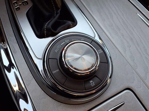 Used 2019 INFINITI QX80 Limited image 26