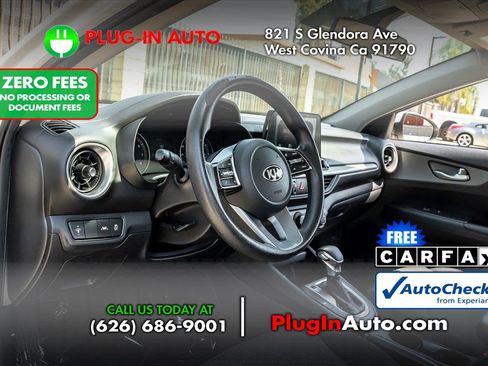 Used 2020 Kia Forte LXS FWD image 5