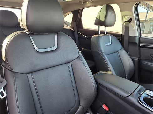 Certified 2023 Hyundai Tucson Limited image 32