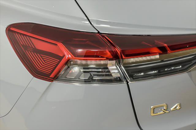 Certified 2024 Audi Q4 e-tron Premium Plus w/ Premium Plus AWD/4WD image 25