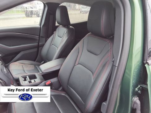 Used 2025 Ford Mustang Mach-E Premium w/ Sport Appearance Package AWD/4WD image 28