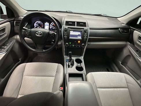 Used 2016 Toyota Camry LE image 17