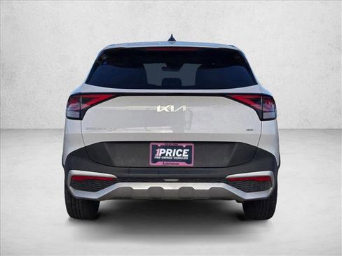 Used 2025 Kia Sportage LX AWD/4WD image 6