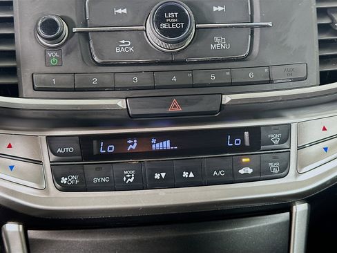 Used 2015 Honda Accord LX image 22