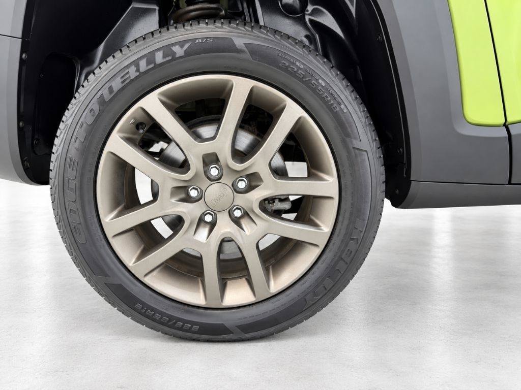 Used 2016 Jeep Renegade 75th Anniversary AWD/4WD image 31