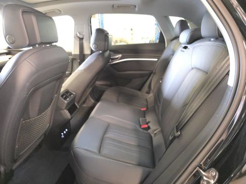 Used 2019 Audi e-tron Premium Plus AWD/4WD image 5