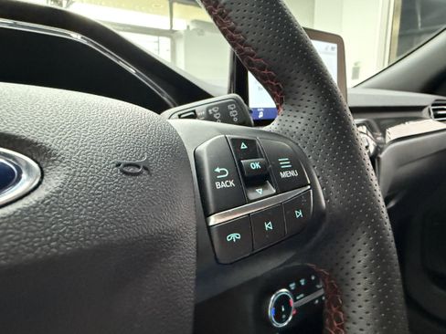 Used 2023 Ford Escape ST-Line image 16