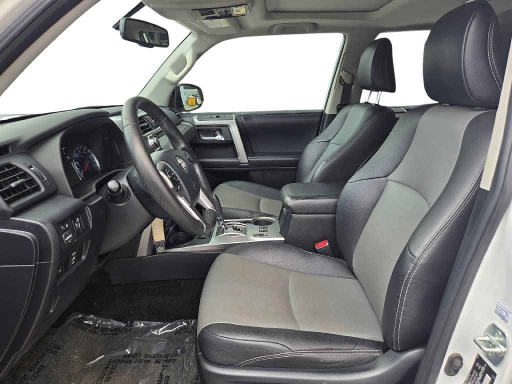 Used 2018 Toyota 4Runner SR5 Premium AWD/4WD image 17