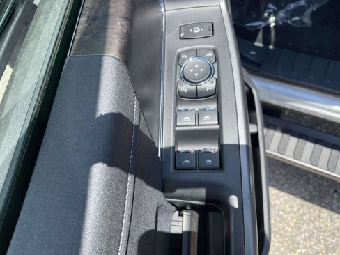 New 2026 Ford F250 Lariat w/ Black Appearance Package AWD/4WD image 16