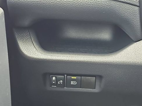 Used 2025 Toyota RAV4 LE FWD image 20
