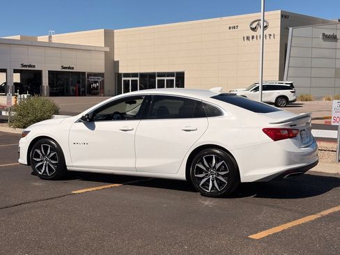 Used 2023 Chevrolet Malibu RS w/ Driver Confidence Package FWD image 4