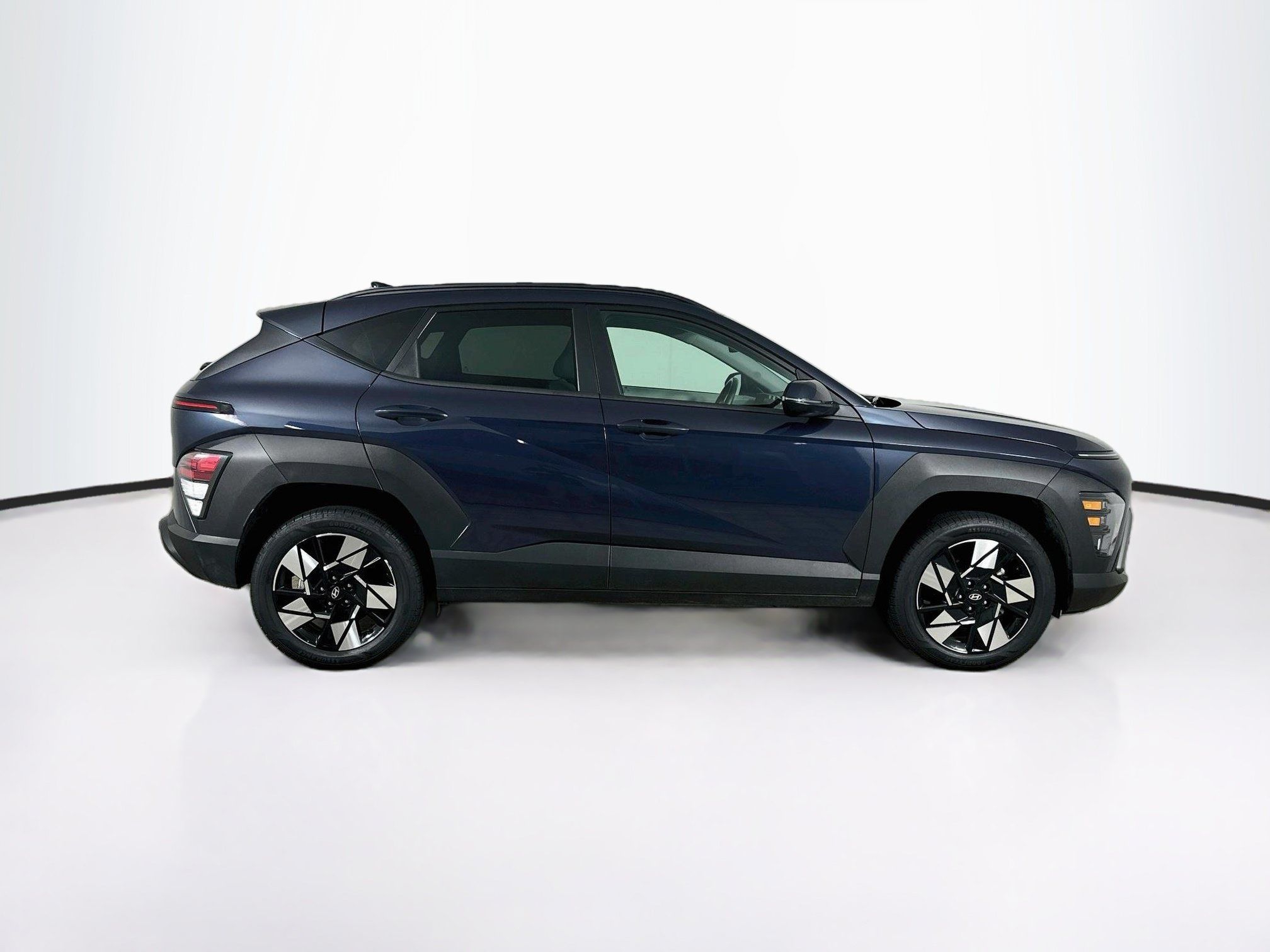 Used 2025 Hyundai Kona SEL AWD/4WD image 10
