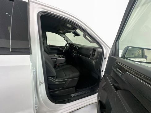 Used 2024 GMC Sierra 1500 Elevation image 30