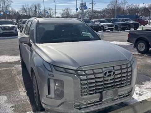Used 2024 Hyundai Palisade Calligraphy image 4