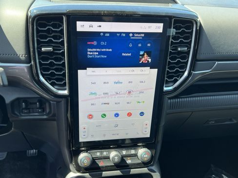 New 2025 Ford Ranger Lariat w/ FX4 Off-Road Package image 18